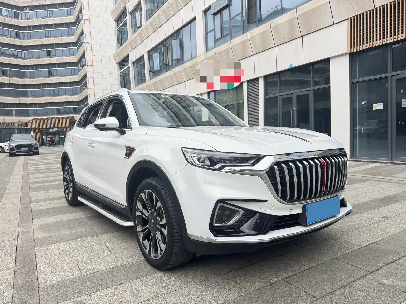 2019 HONGQI HS5 thumbnail 3