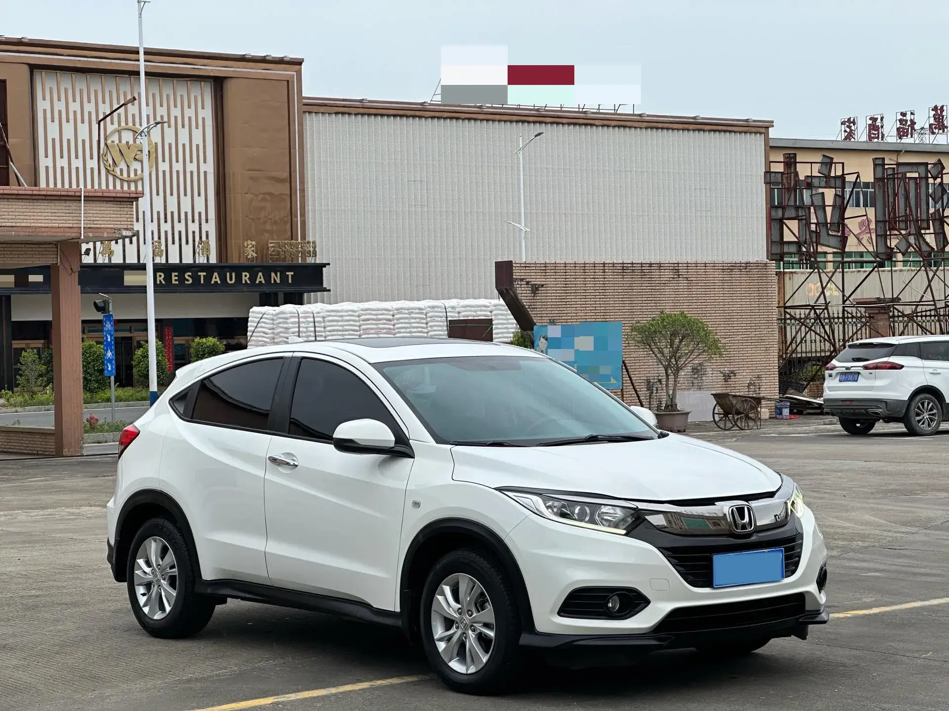 2020 HONDA VEZEL thumbnail 3