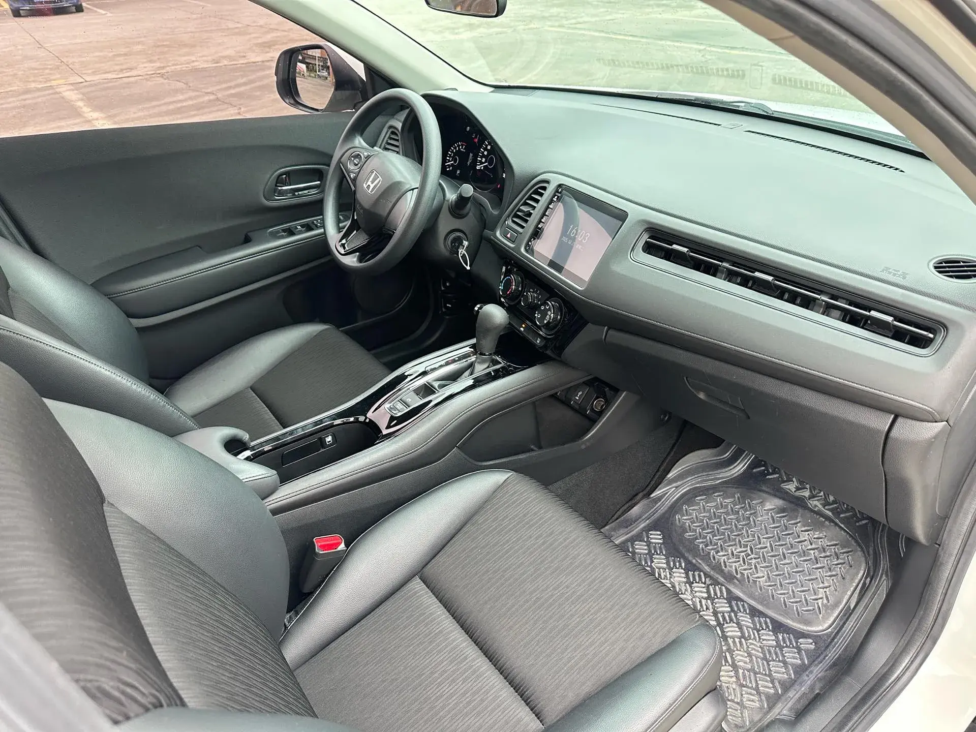 2020 HONDA VEZEL thumbnail 4