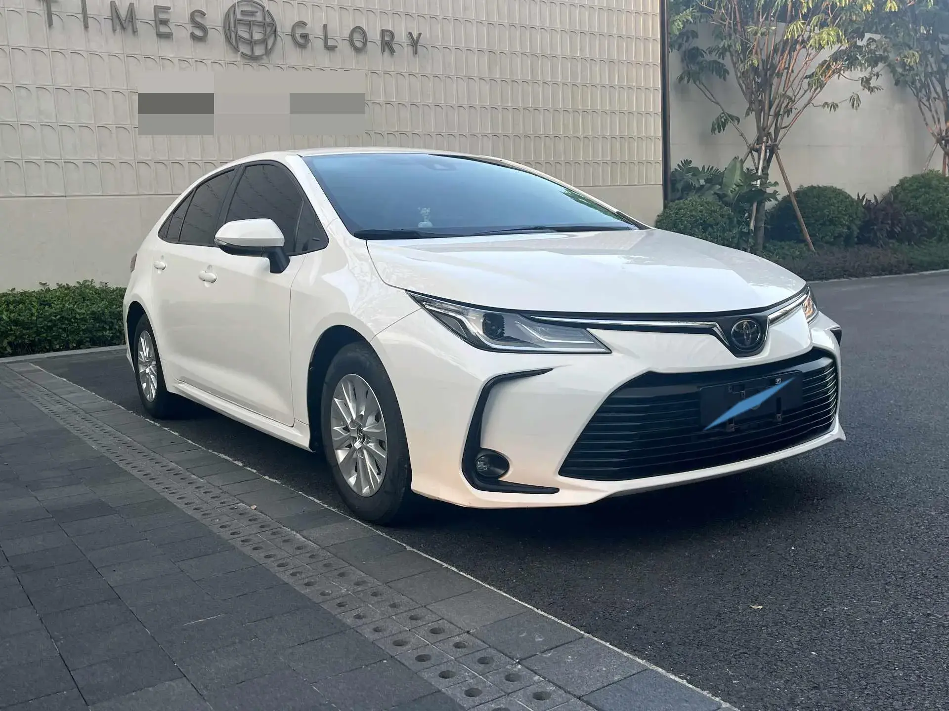 2021 TOYOTA COROLLA thumbnail 3