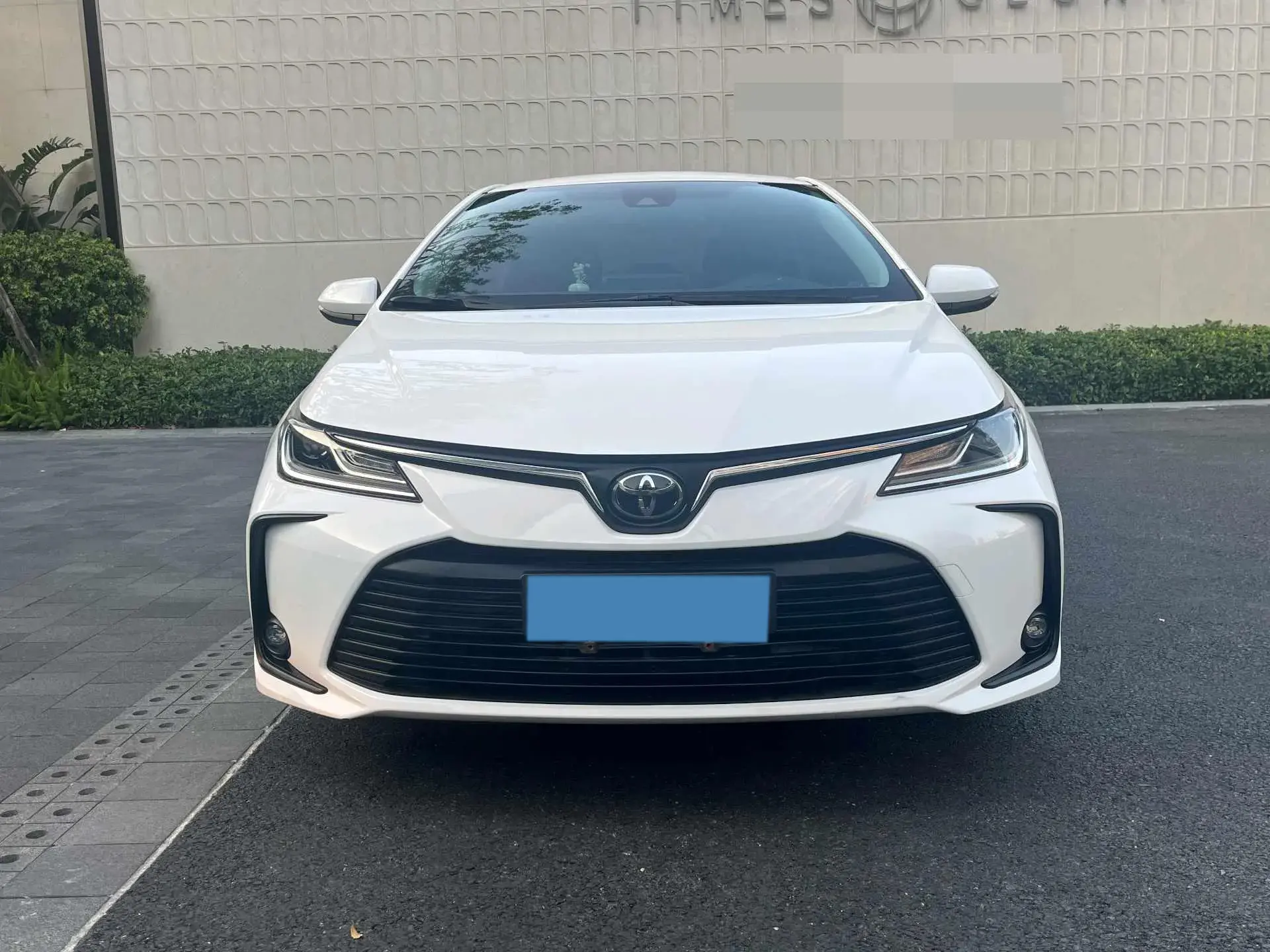 2021 TOYOTA COROLLA thumbnail 2
