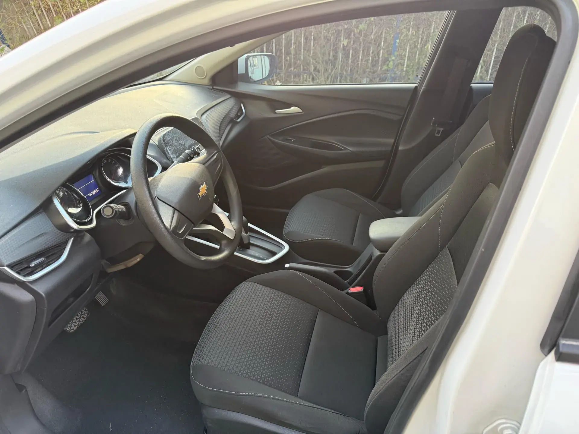 2020 CHEVROLET CAVALIER thumbnail 4