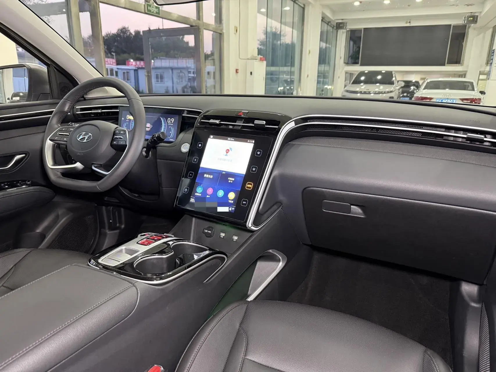 2023 HYUNDAI TUCSON thumbnail 4