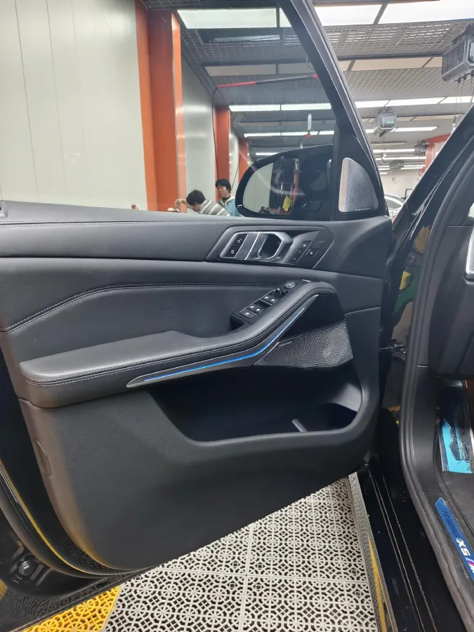 2022 BMW X5 M 4.4T 600HP V8 8AT,autocango,china used car exporter,china ev exporter,chinese used car exporter,chinese used ev exporter