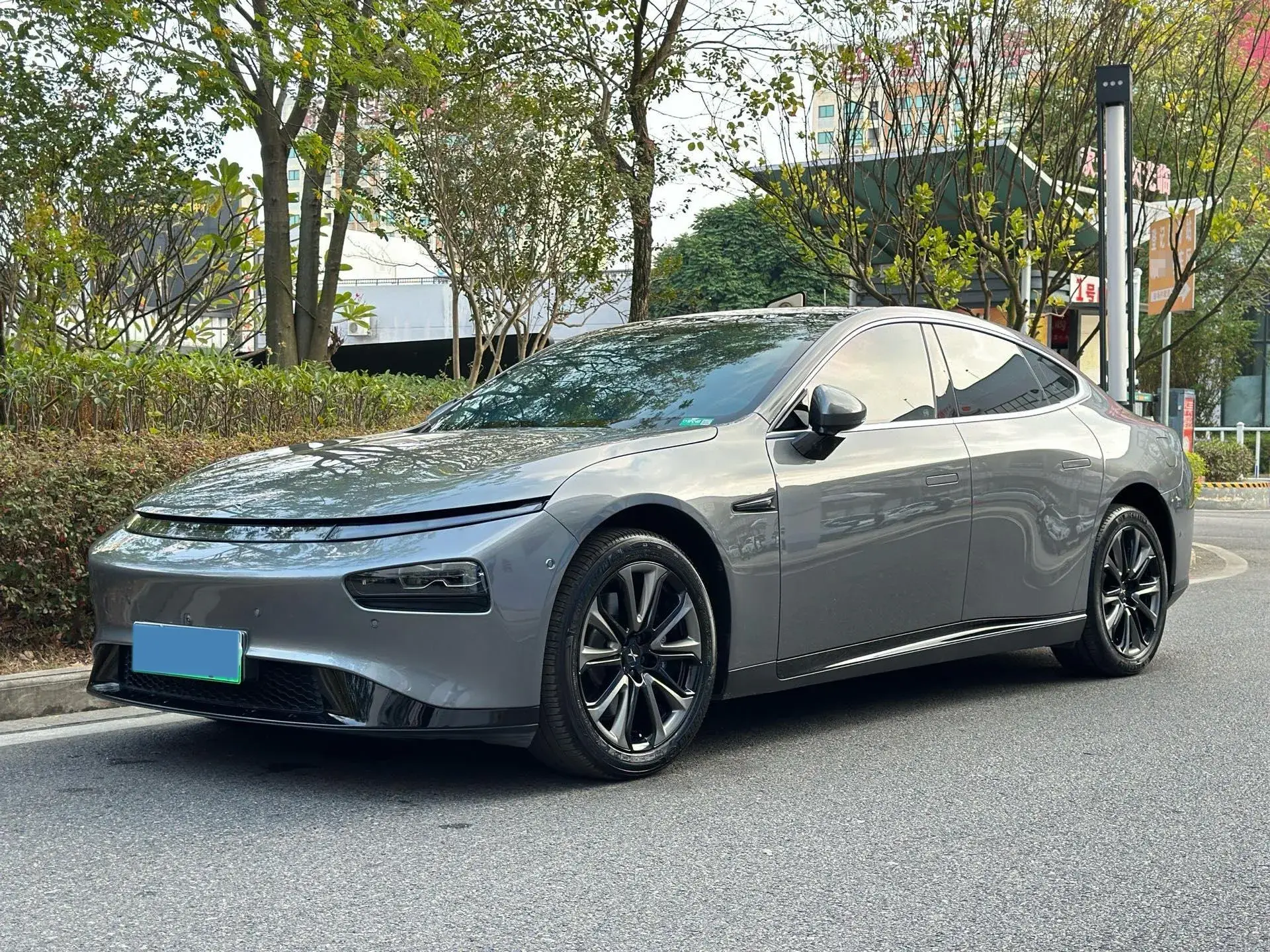 2020 XPENG P7 view 1