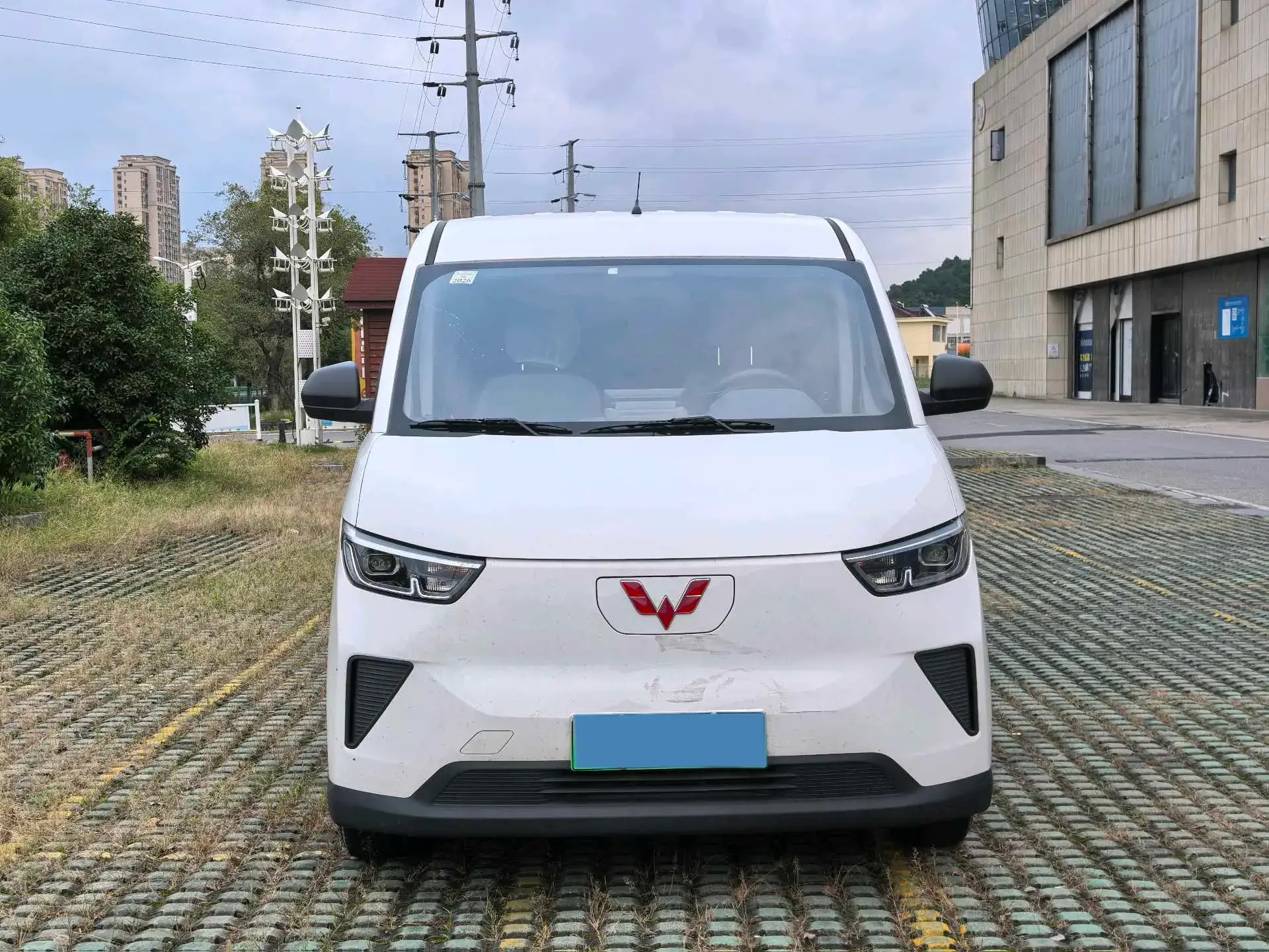 2024 WULING YANGGUANG thumbnail 2