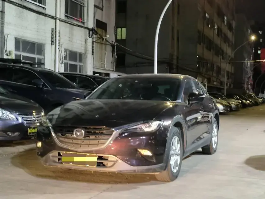 2018 MAZDA CX-4 view 1