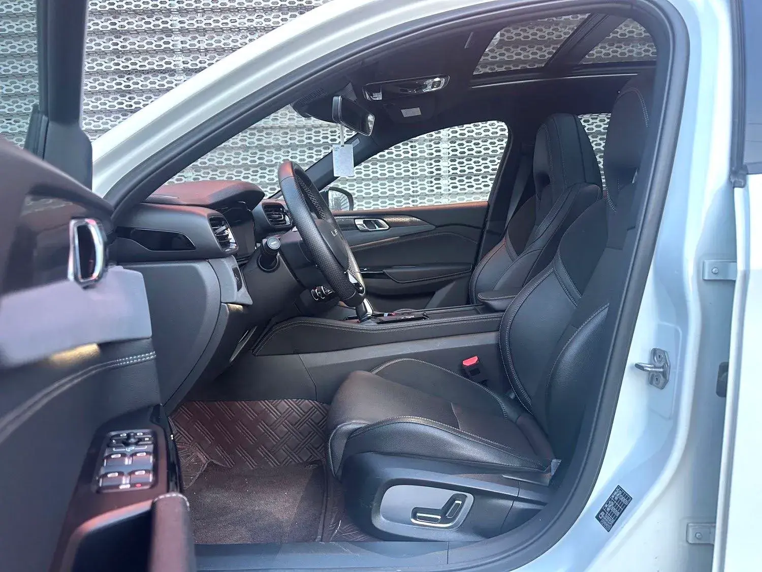 2021 LYNK&CO 02 thumbnail 4