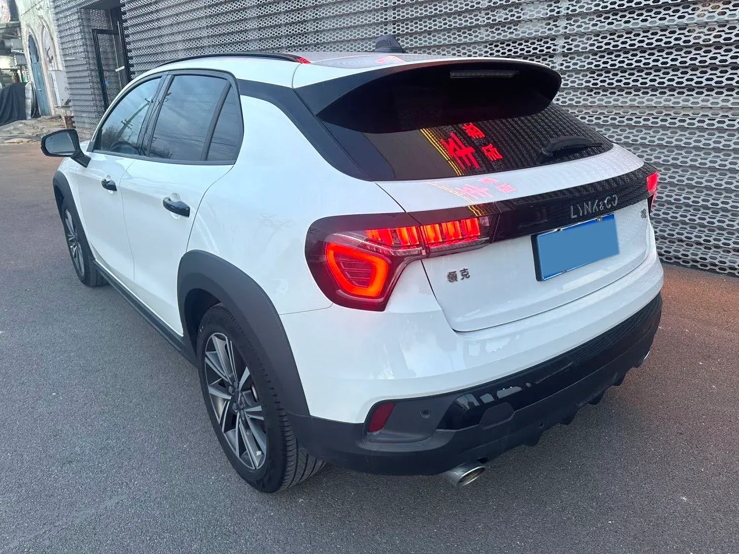 2021 LYNK&CO 02 thumbnail 3