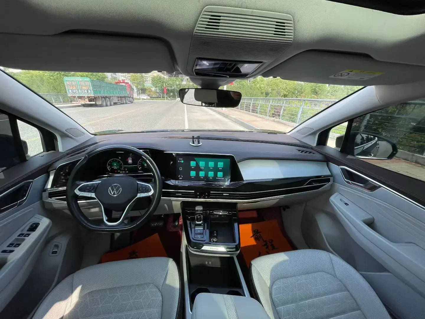 2022 VOLKSWAGEN TALAGON thumbnail 4