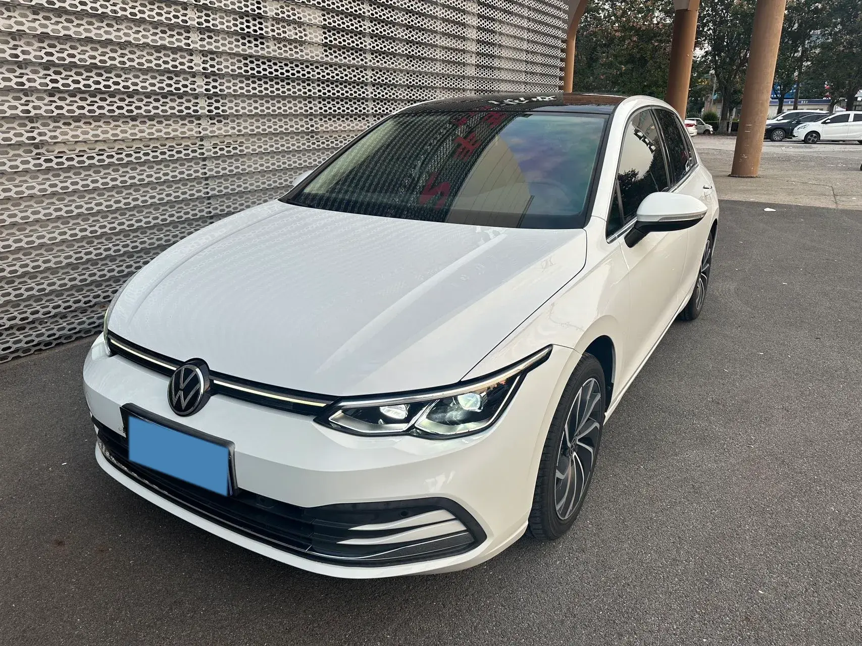 2021 VOLKSWAGEN GOLF view 1