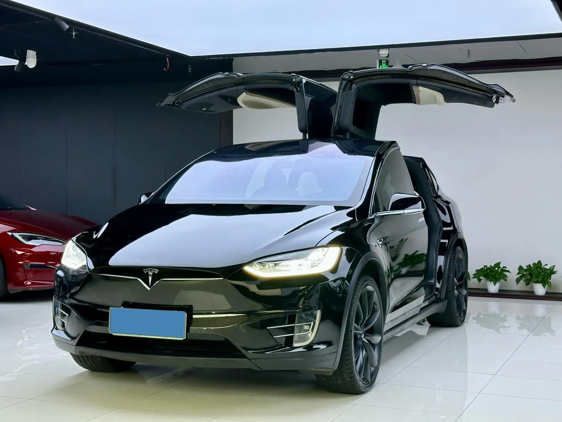 2019 TESLA MODEL view 1