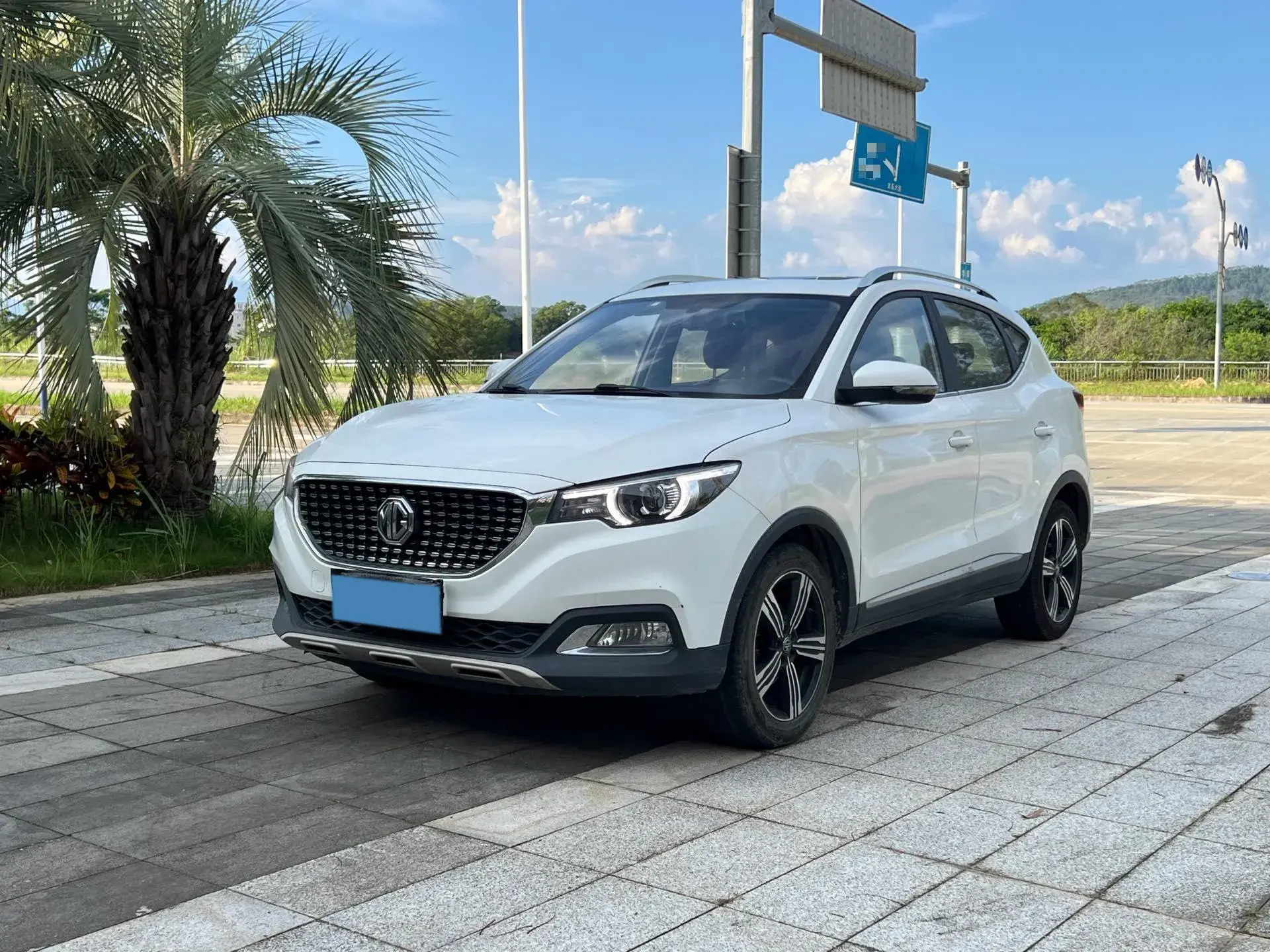 2018 MG ZS view 1
