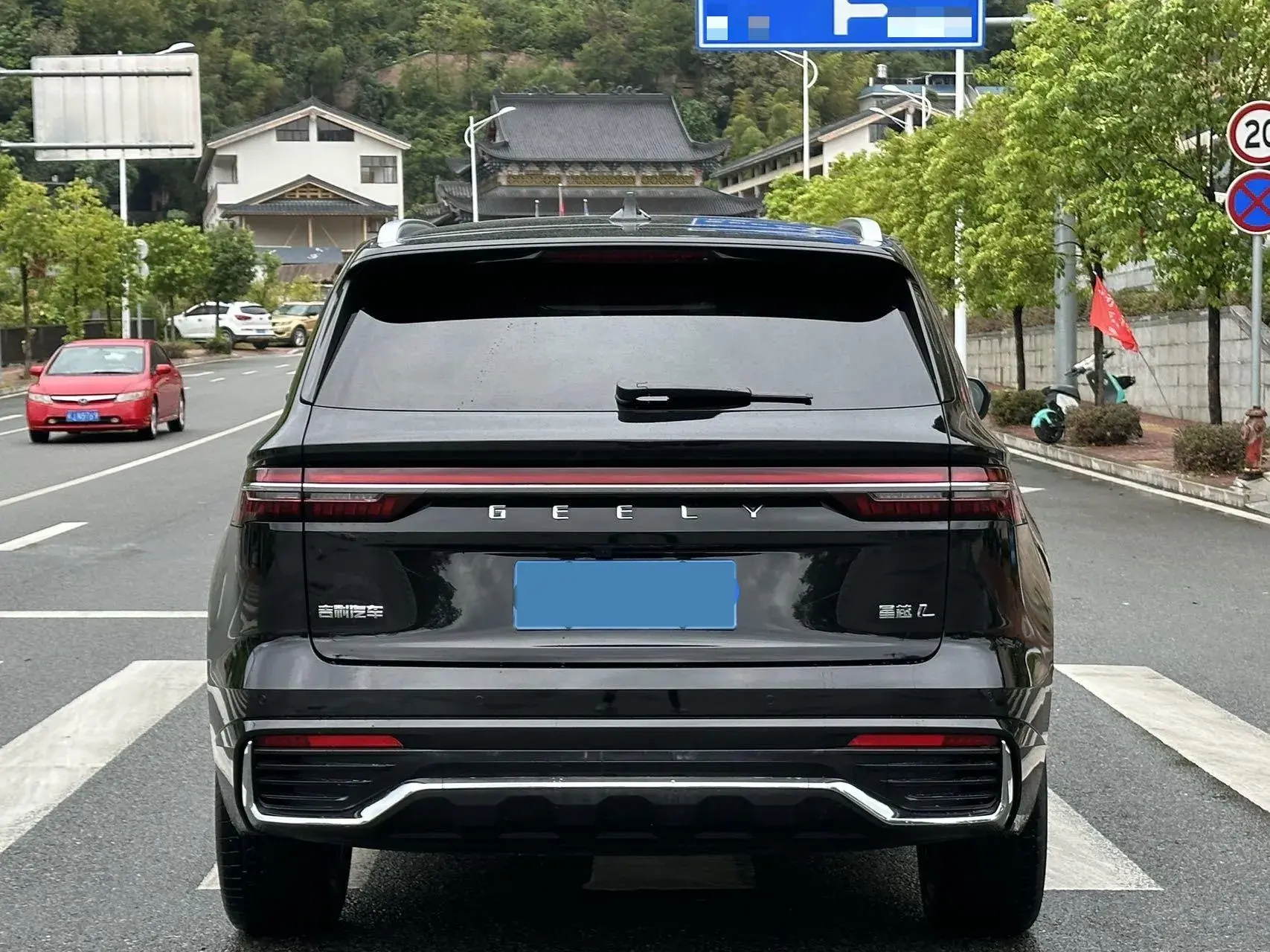 2021 GEELY MONJARO thumbnail 3