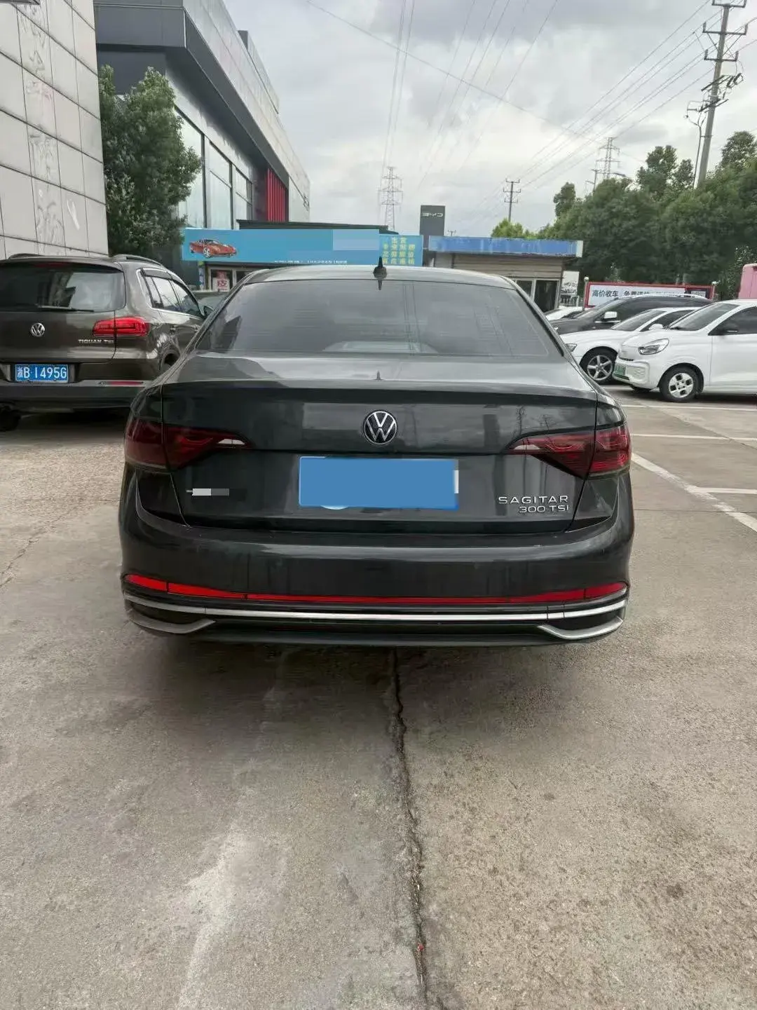 2023 VOLKSWAGEN SAGITAR thumbnail 3