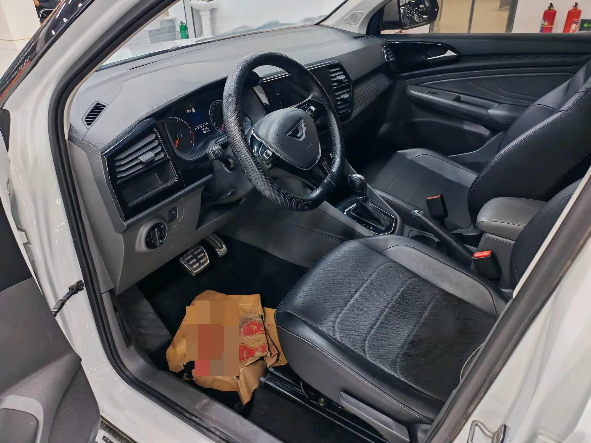 2019 JETTA VS5 thumbnail 4