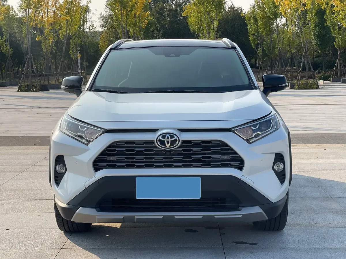 2022 Toyota RAV4 2.0L 171HP L4 CVT,autocango,china used car exporter,china ev exporter,chinese used car exporter,chinese used ev exporter