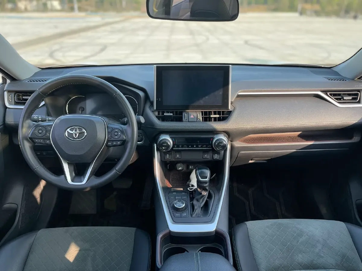 2022 Toyota RAV4 2.0L 171HP L4 CVT,autocango,china used car exporter,china ev exporter,chinese used car exporter,chinese used ev exporter