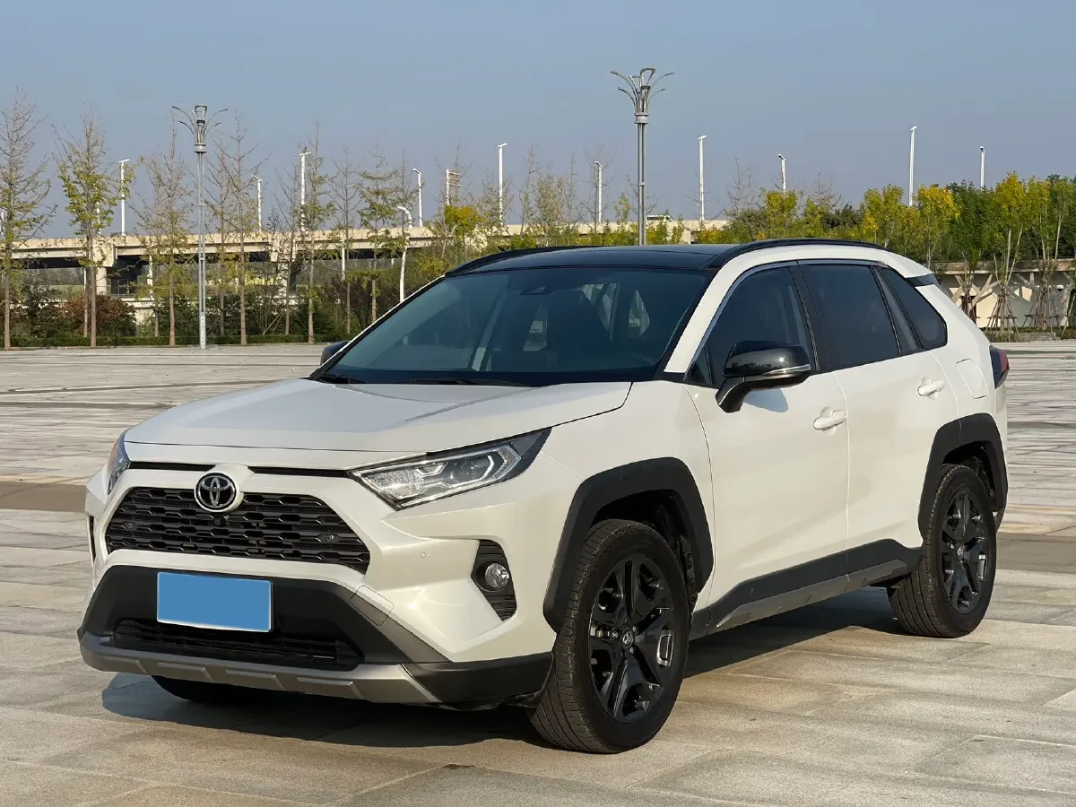 2022 Toyota RAV4 2.0L 171HP L4 CVT,autocango,china used car exporter,china ev exporter,chinese used car exporter,chinese used ev exporter