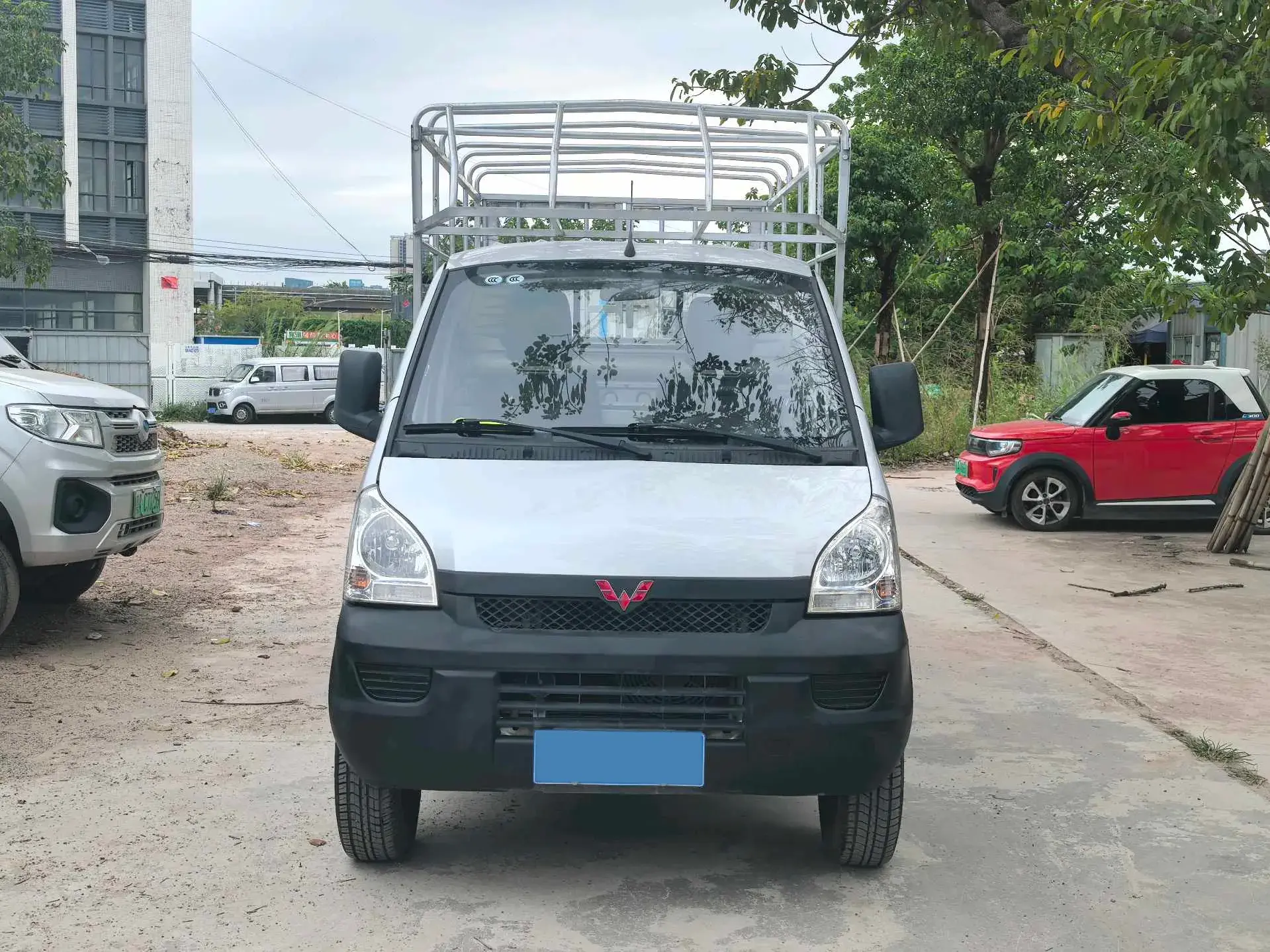 2017 WULING RONGGUANG thumbnail 3