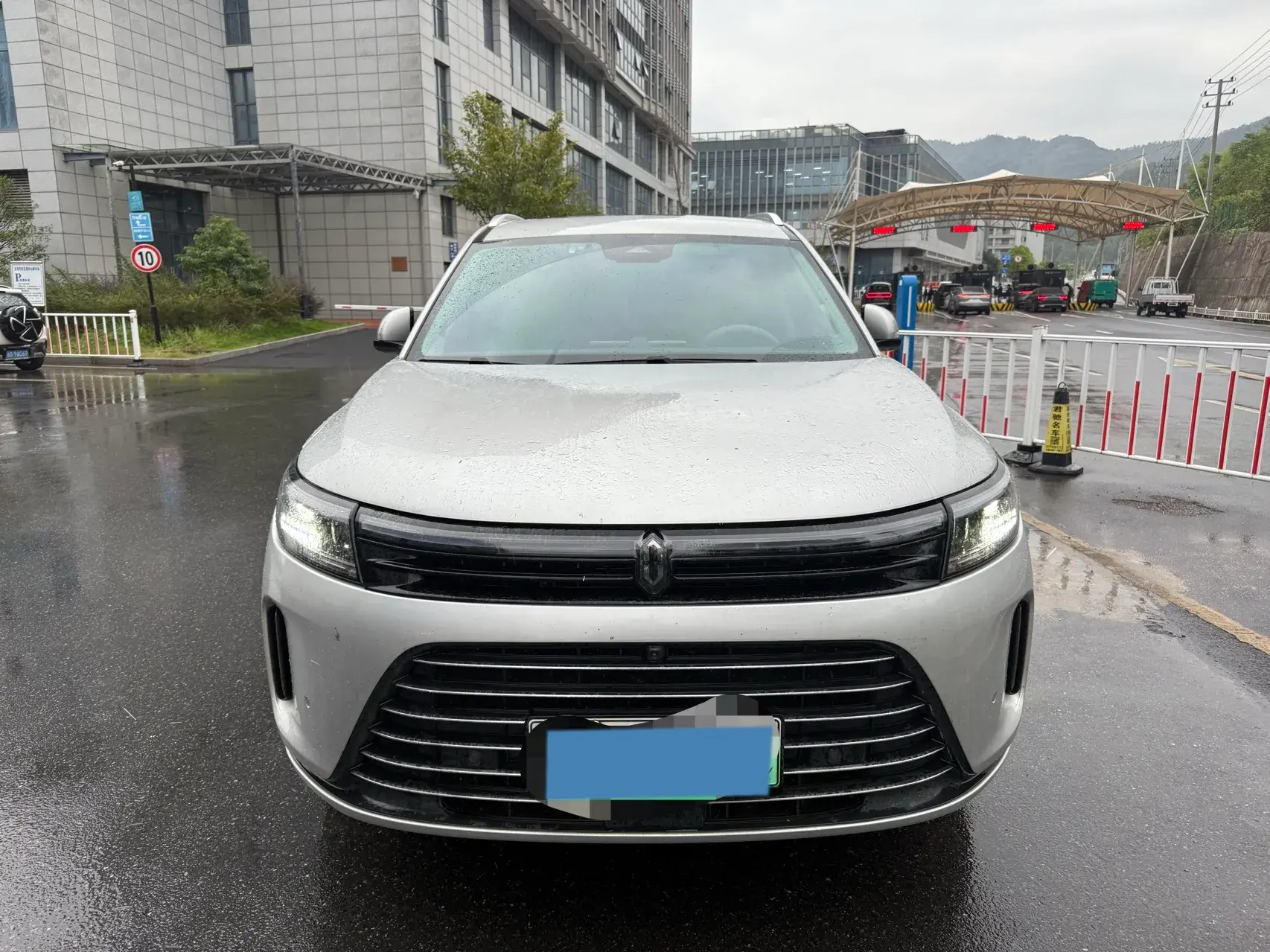 2024 AITO AITO thumbnail 2