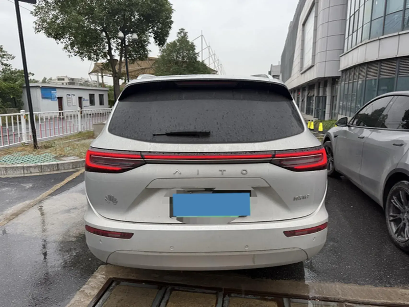 2024 AITO AITO thumbnail 4