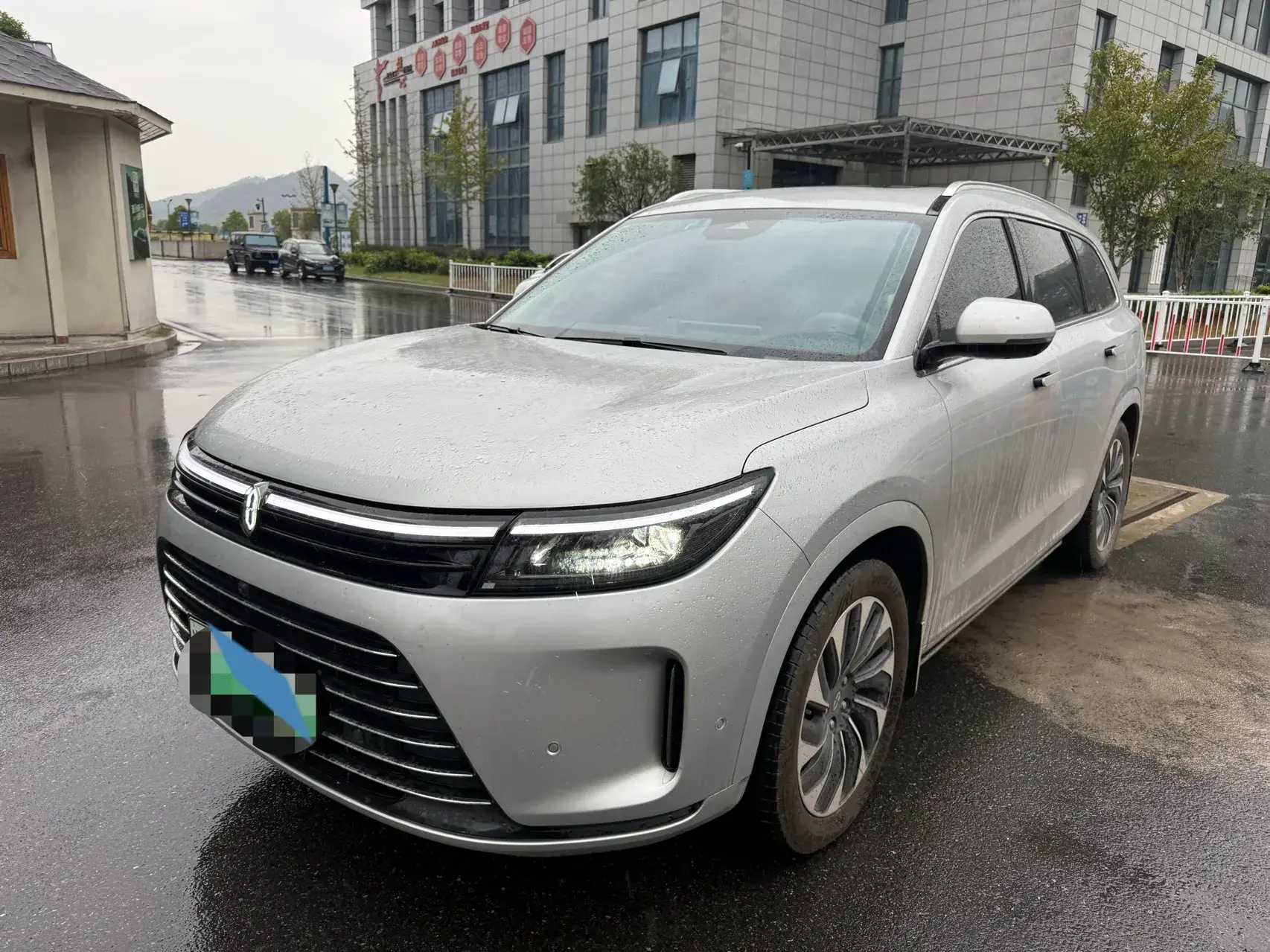 2024 AITO AITO view 1