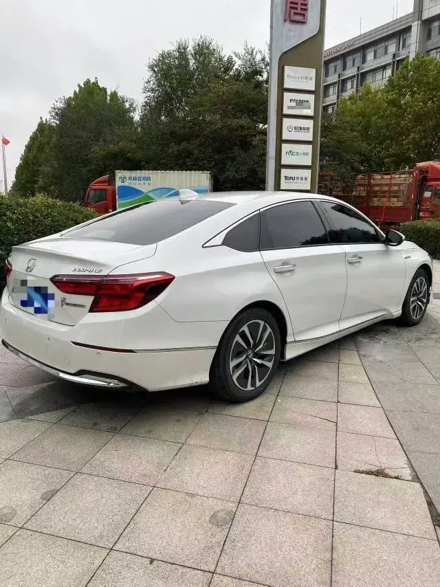 2019 HONDA INSPIRE thumbnail 3