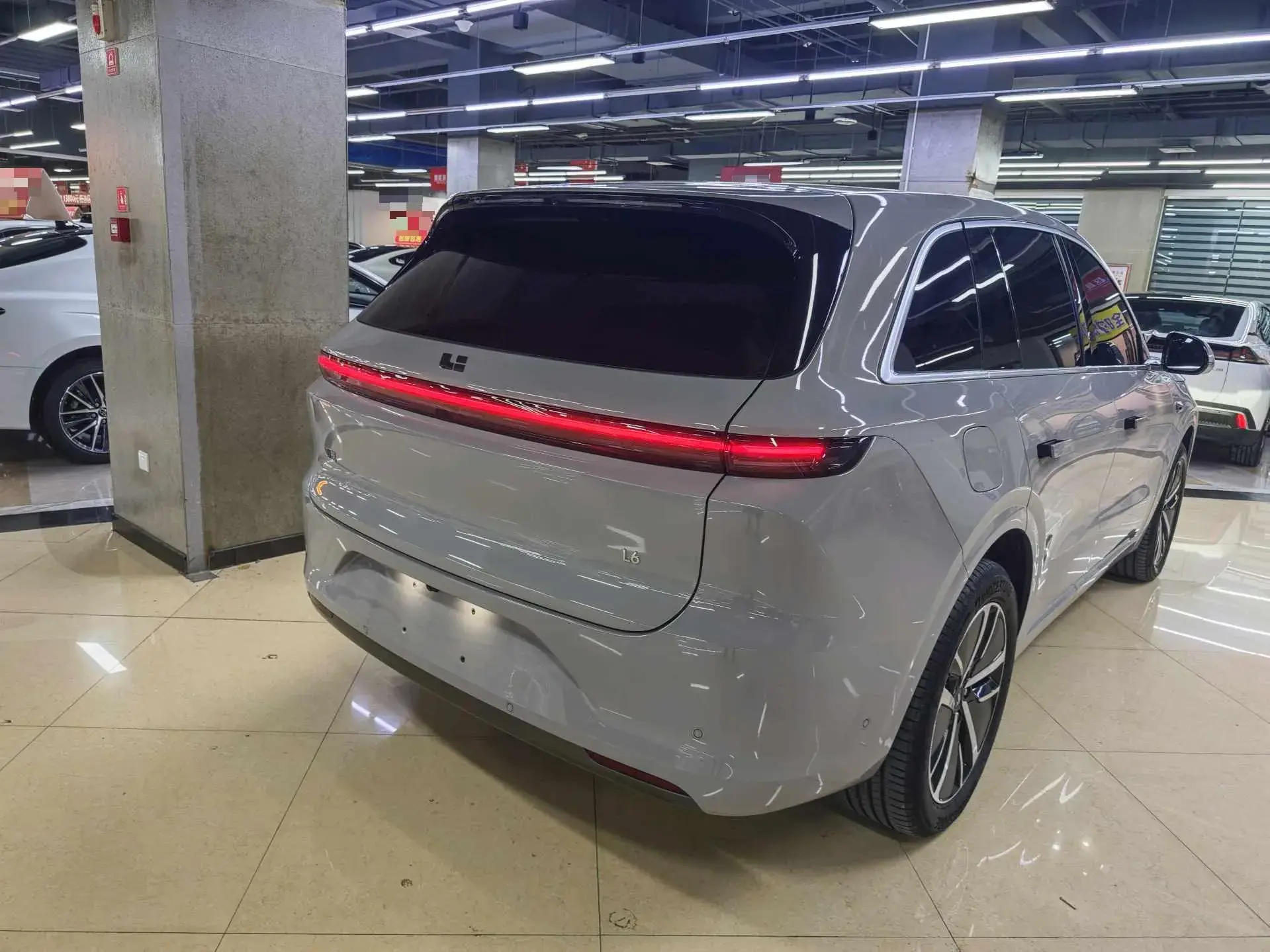 2024 LI L6 thumbnail 4