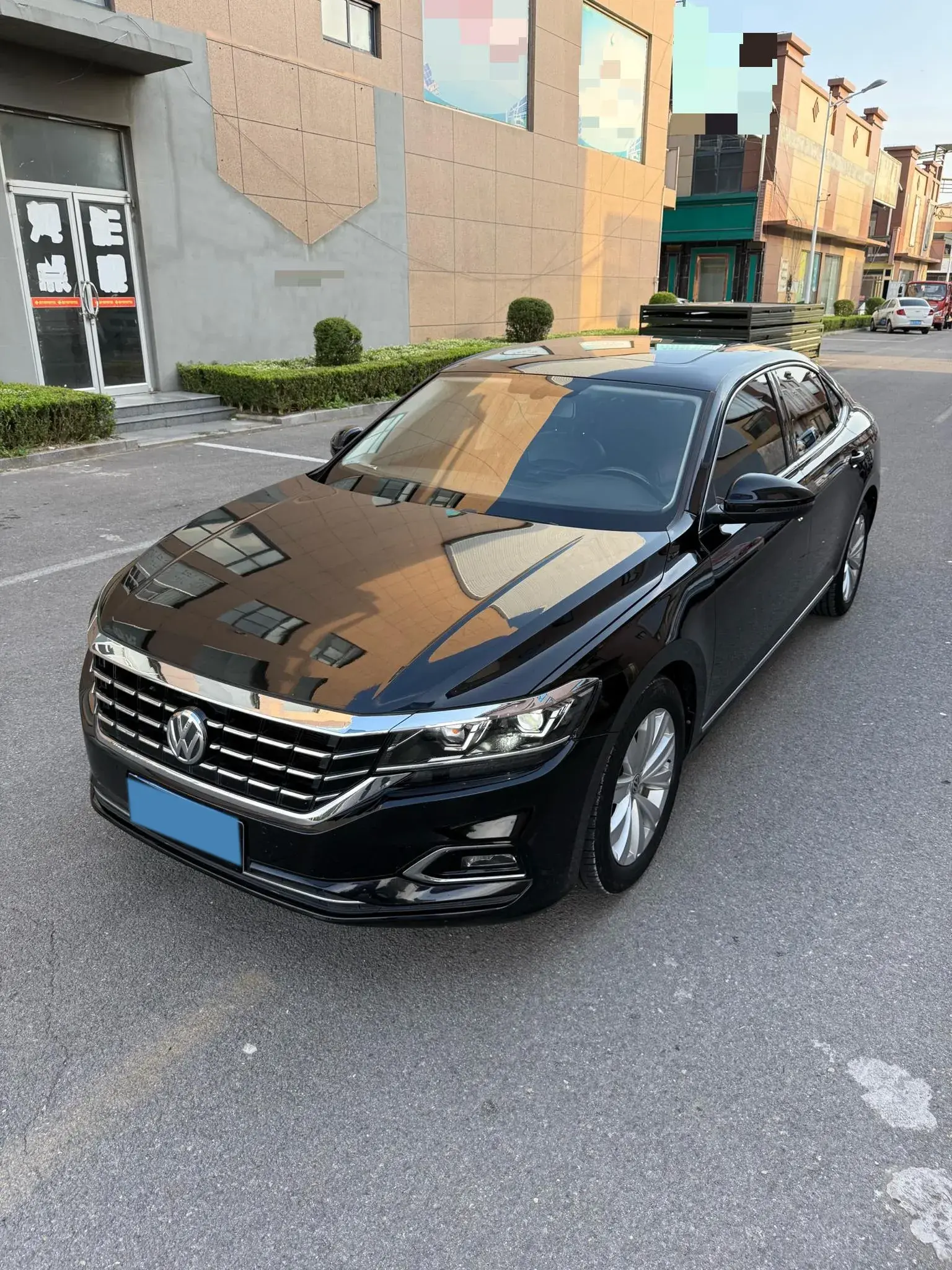 2019 VOLKSWAGEN PASSAT view 1