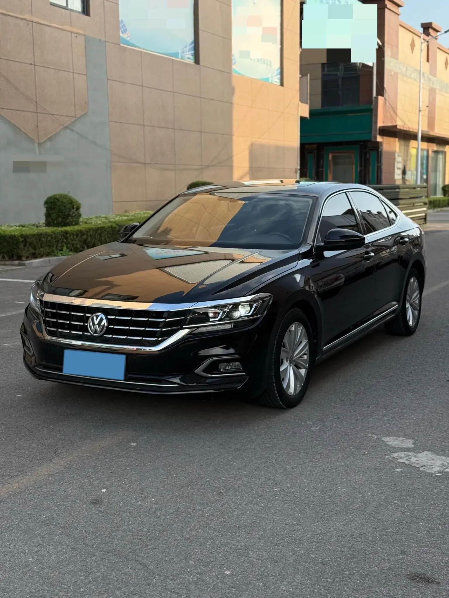 2019 VOLKSWAGEN PASSAT thumbnail 4