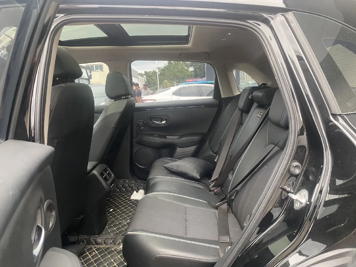 2024 Honda HR-V 1.5T 182HP L4 CVT,autocango,china used car exporter,china ev exporter,chinese used car exporter,chinese used ev exporter