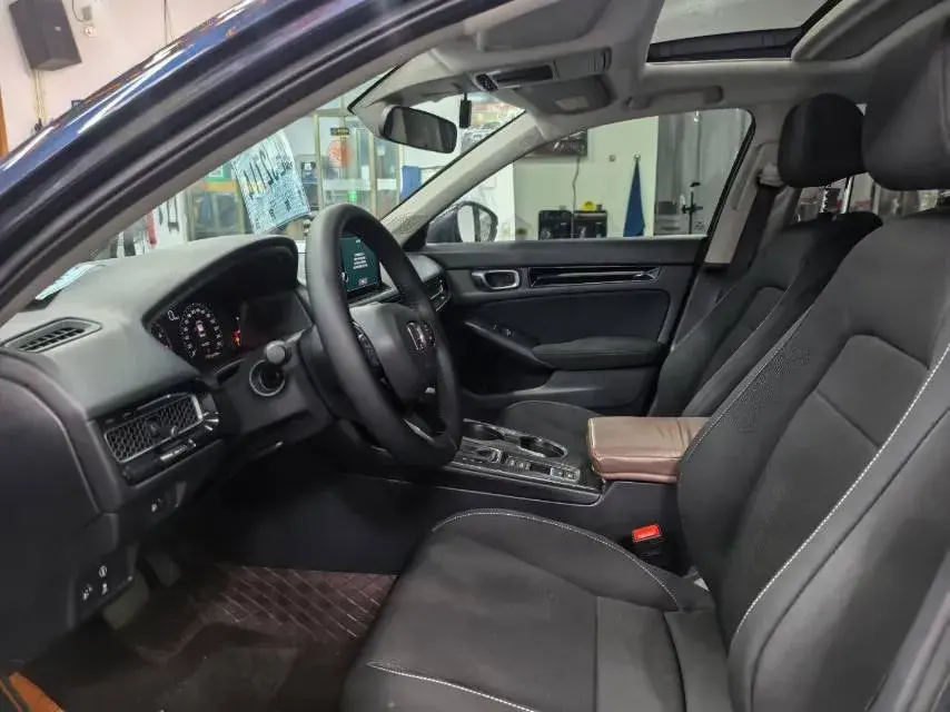 2023 HONDA CIVIC thumbnail 4