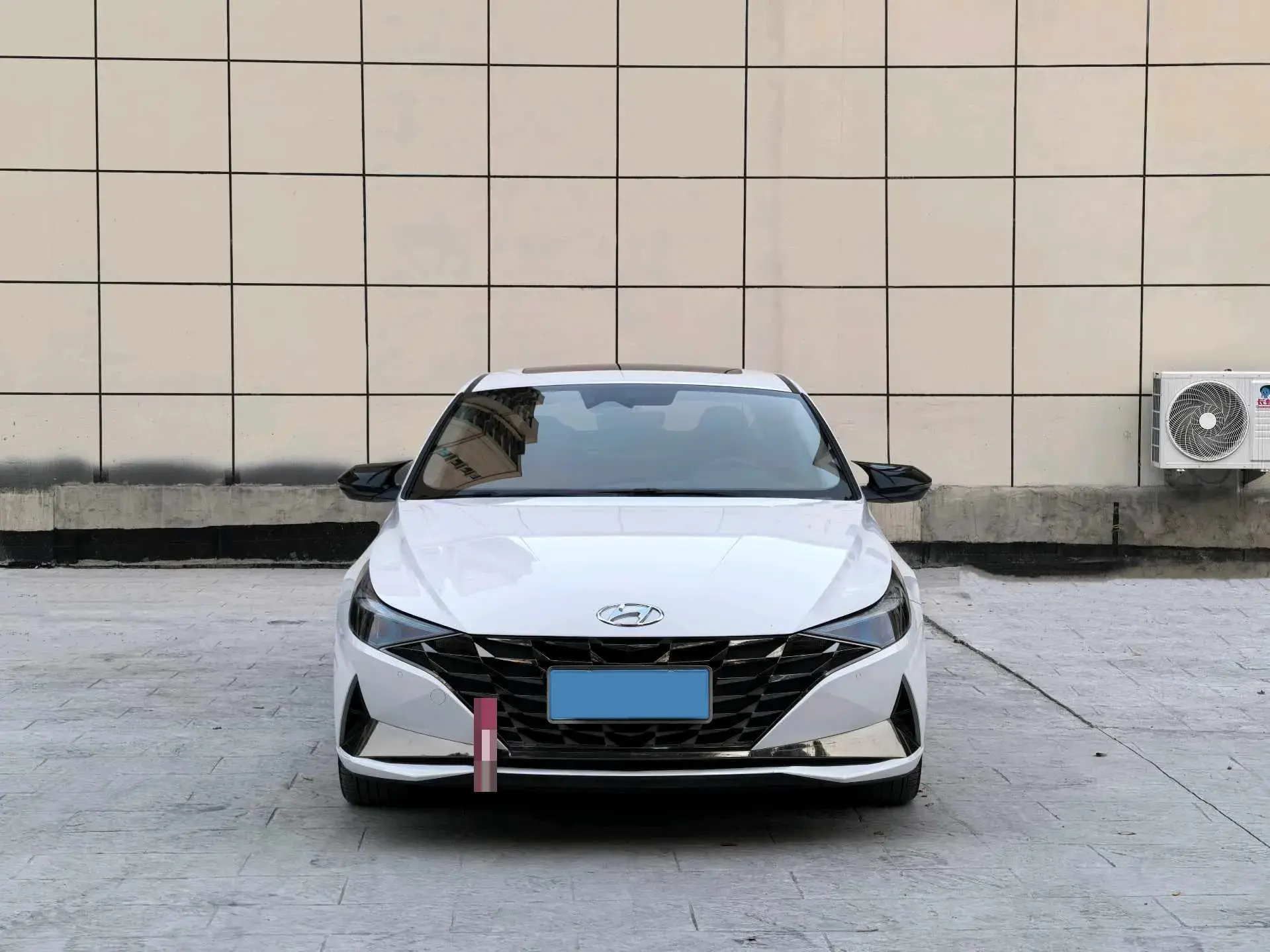 2022 HYUNDAI ELANTRA thumbnail 2