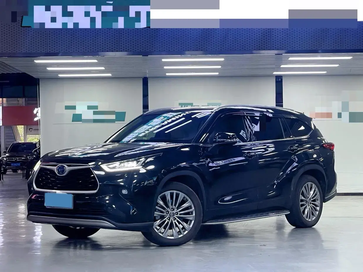 2022 TOYOTA HIGHLANDER view 1