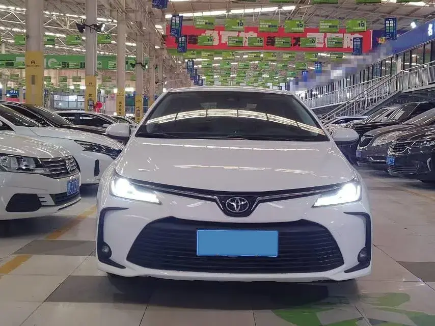 2021 TOYOTA COROLLA thumbnail 2