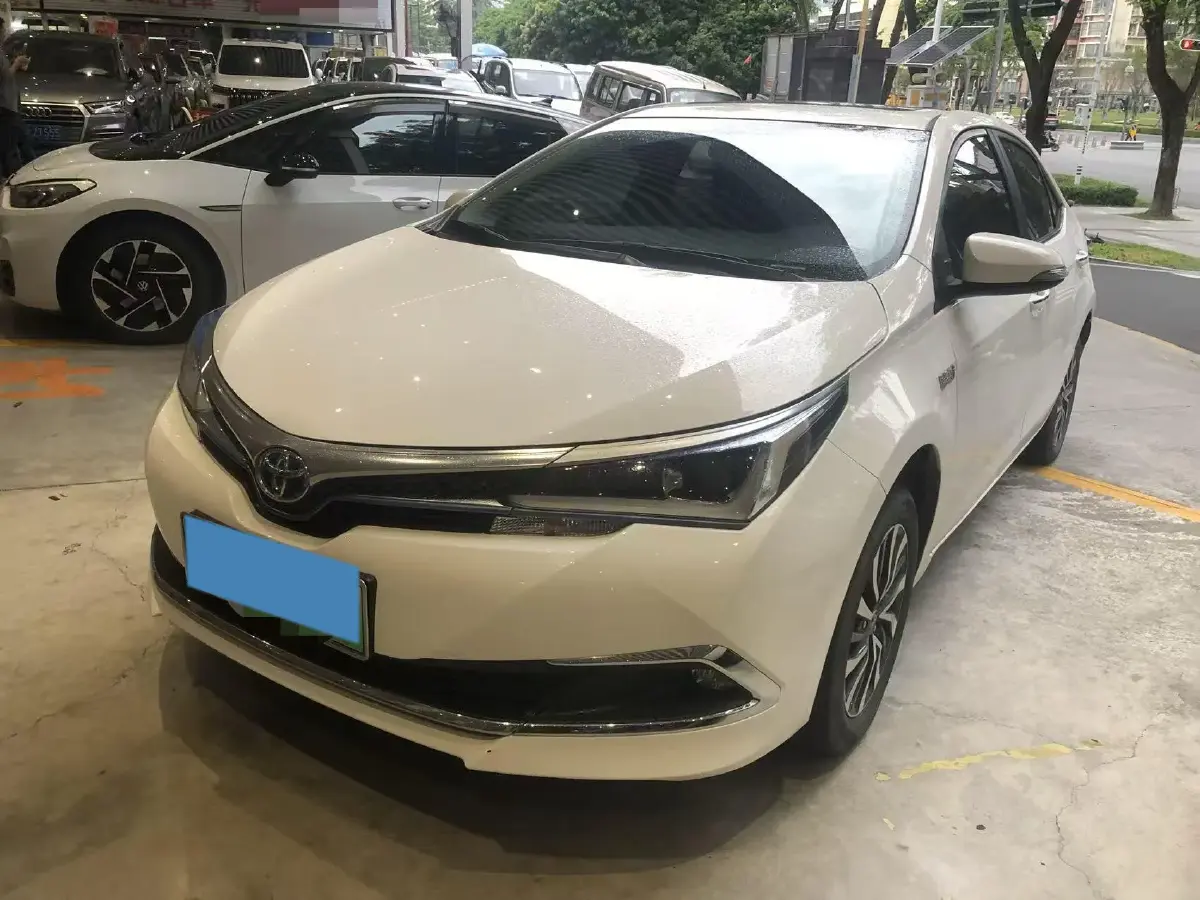 2020 Toyota Corolla Hybird E+ 1.8L 99HP L4 E-CVT PHEV 10.5KWH