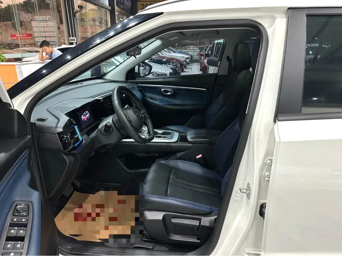 2023 GAC TRUMPCHI thumbnail 4