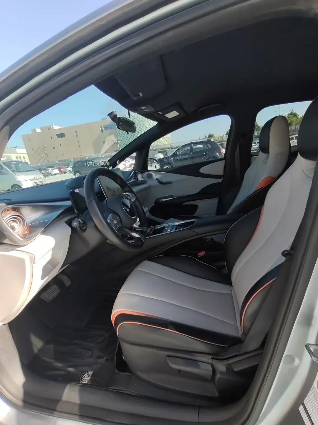 2021 BYD DOLPHIN thumbnail 4