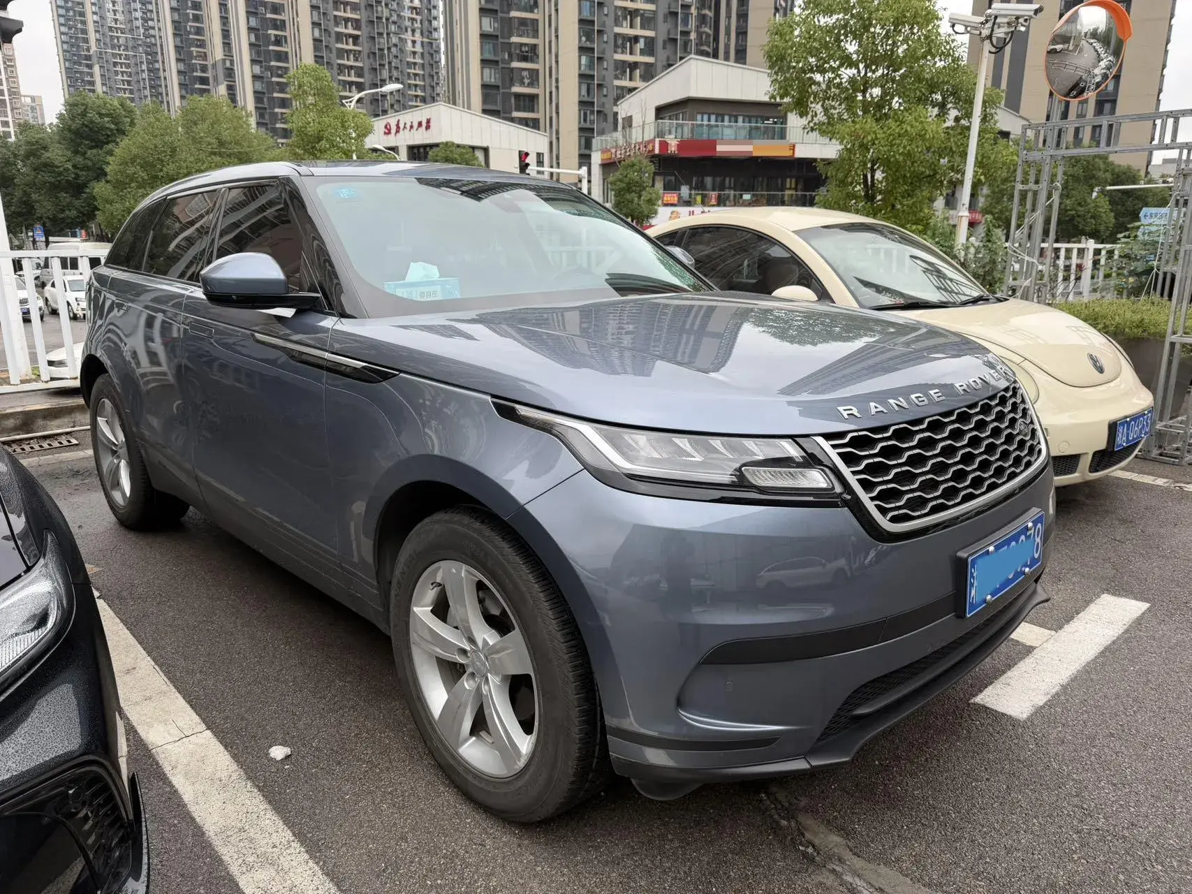 2020 LAND ROVER thumbnail 2