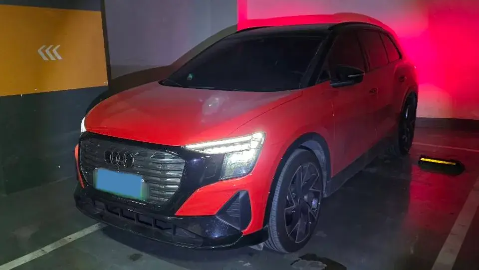 2022 Audi Q5 e-tron BEV 83.4KWH