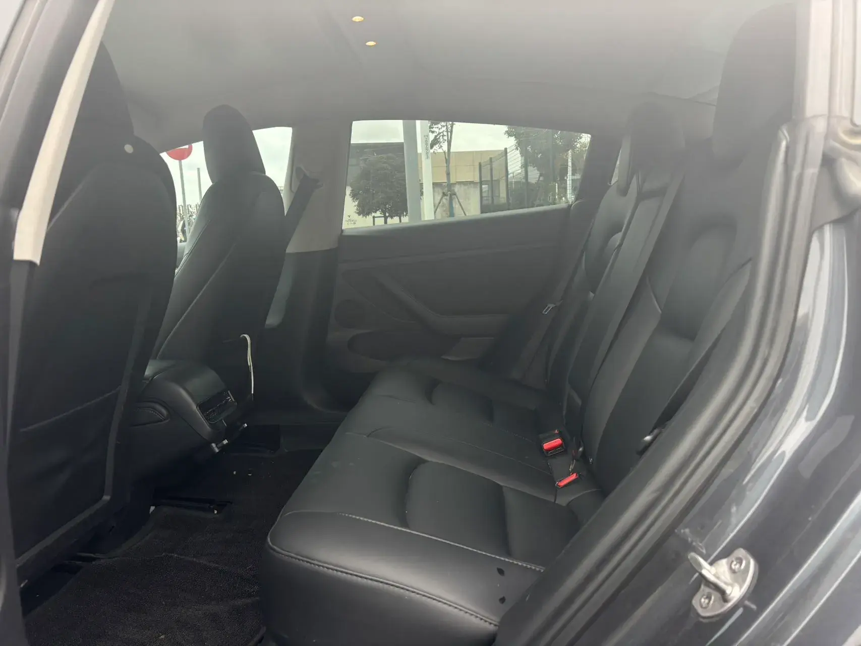 2021 TESLA MODEL thumbnail 4