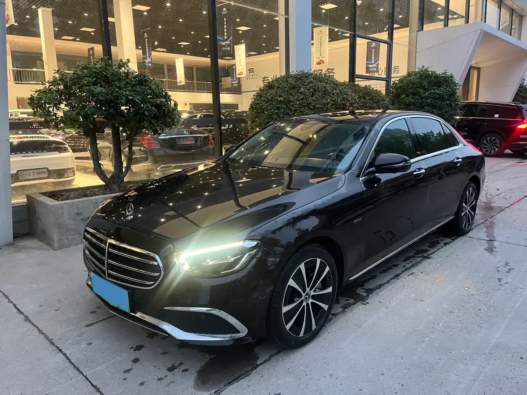 2021 MERCEDES-BENZ E view 1