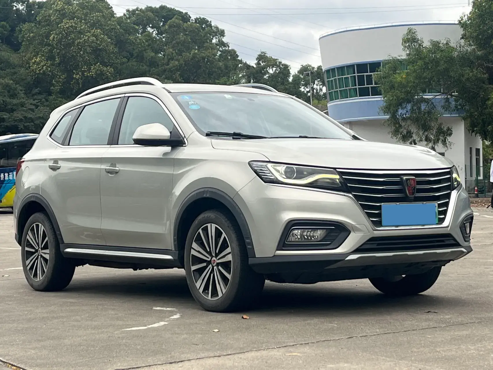 2017 ROEWE RX5 thumbnail 3