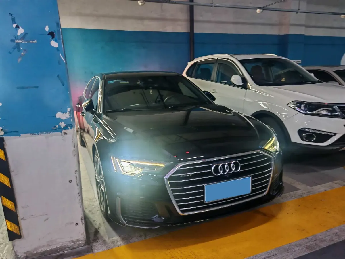2021 Audi A6L 2.0T 224HP L4 7DCT,autocango,china used car exporter,china ev exporter,chinese used car exporter,chinese used ev exporter