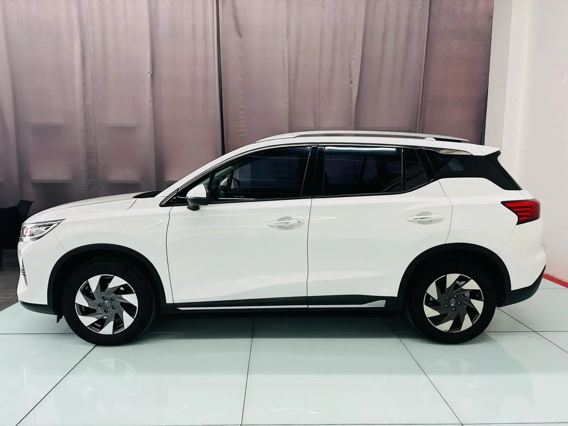 2022 GAC TRUMPCHI thumbnail 3