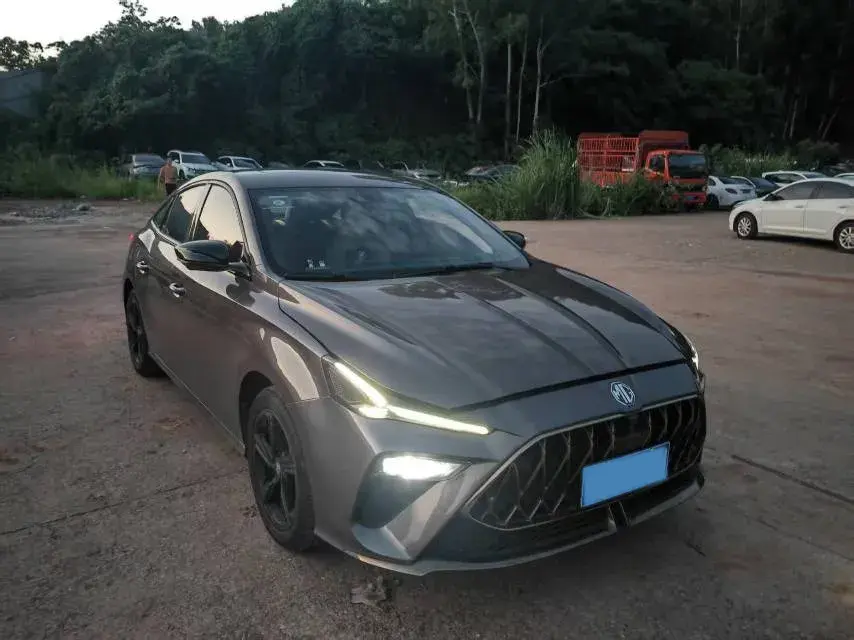 2022 MG 5 thumbnail 2