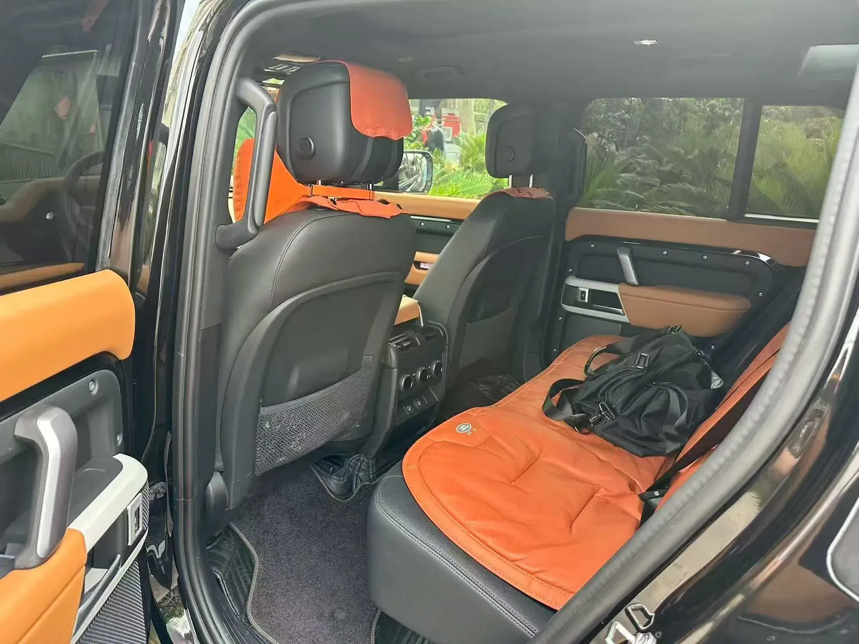 2024 LAND ROVER thumbnail 3