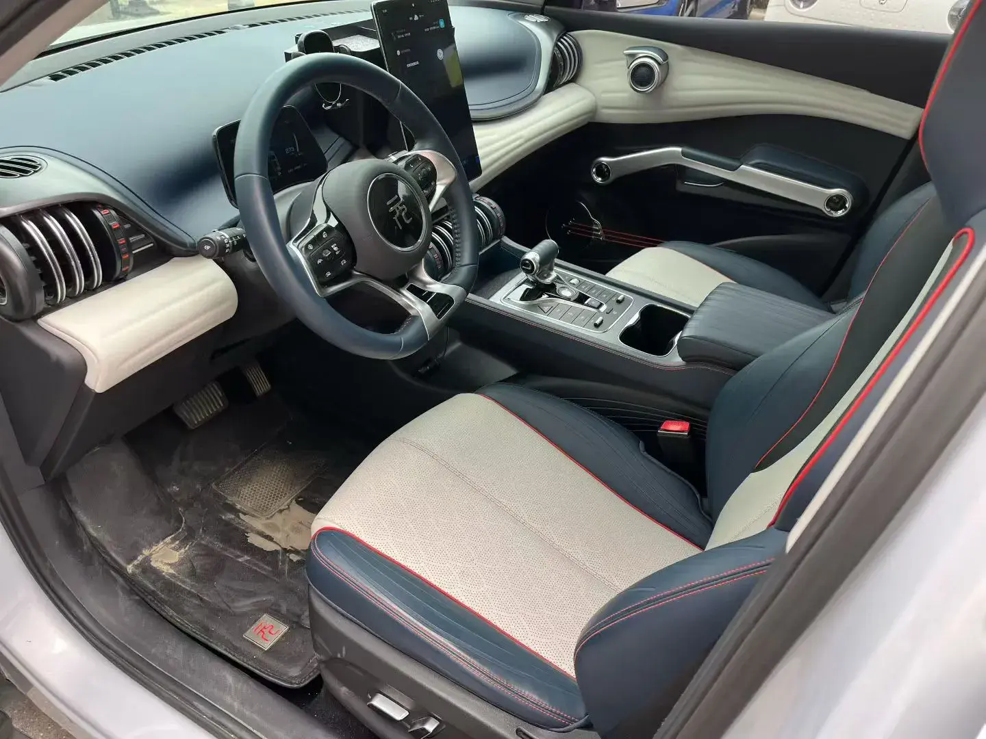 2022 BYD YUAN thumbnail 4