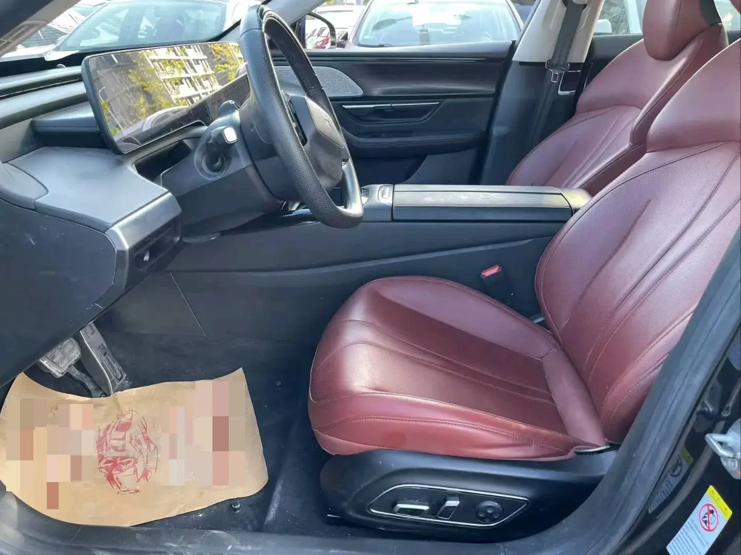 2020 XPENG P7 thumbnail 4